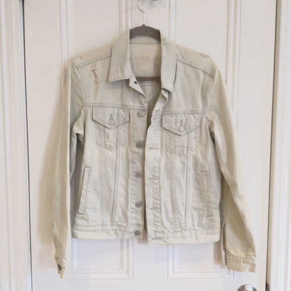 Denim jacket, GAP unisex XS, light wash lightly distressed with pockets - Picture 4 of 4
